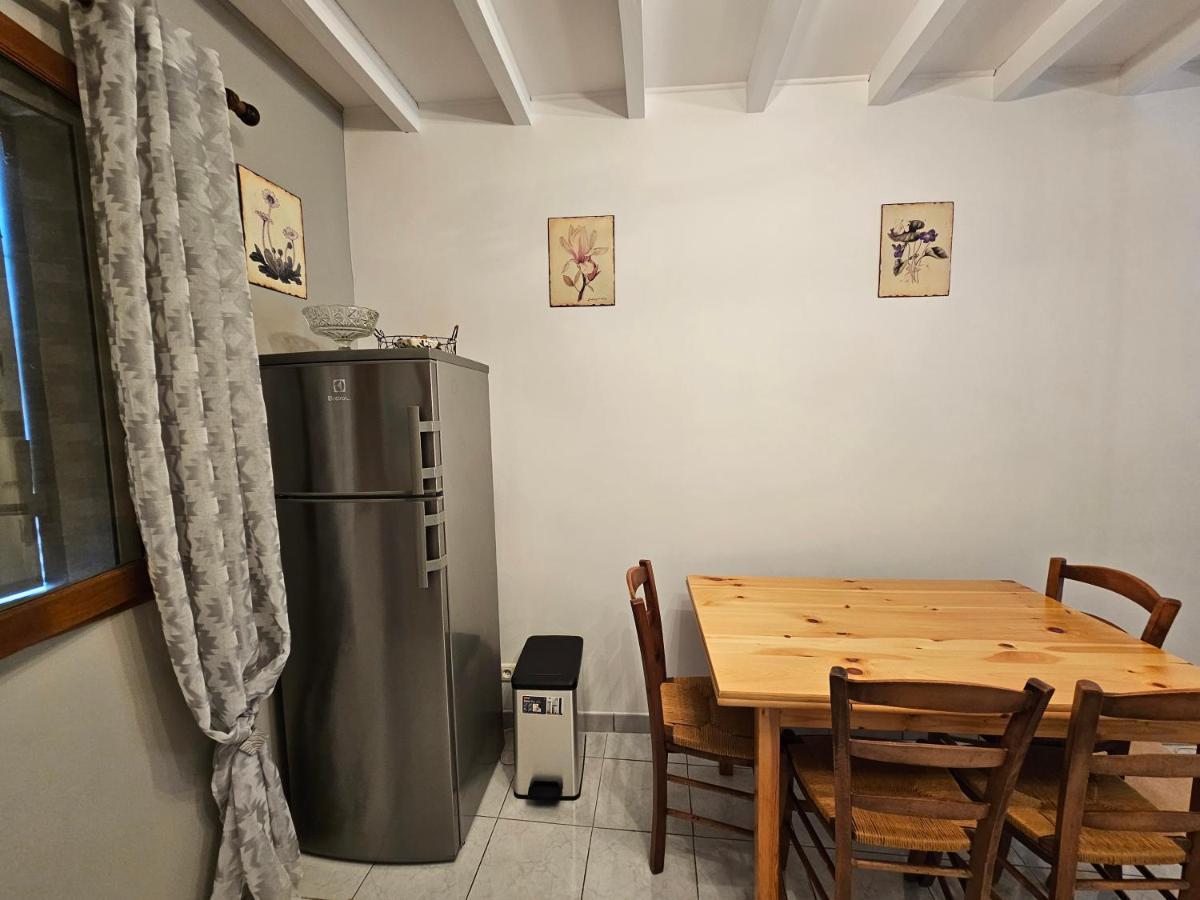 Les Oliviers Appartement Ansouis Buitenkant foto