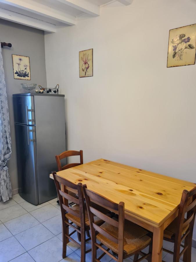 Les Oliviers Appartement Ansouis Buitenkant foto